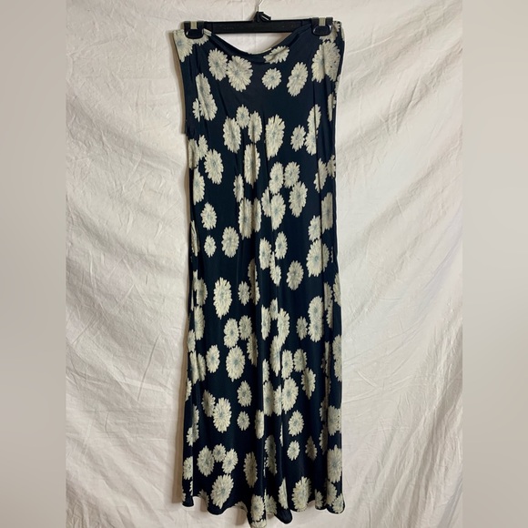 MICA MERMAID SKIRT - Picture 2 of 8